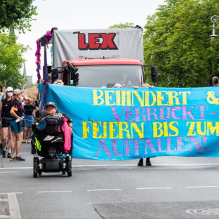 Dies ist ein Bild. Leider wurde keine Beschreibung hinterlegt.